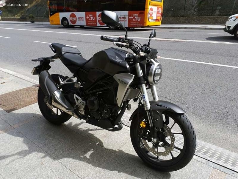 CB 300 R