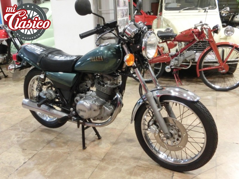 YAMAHA SR 250